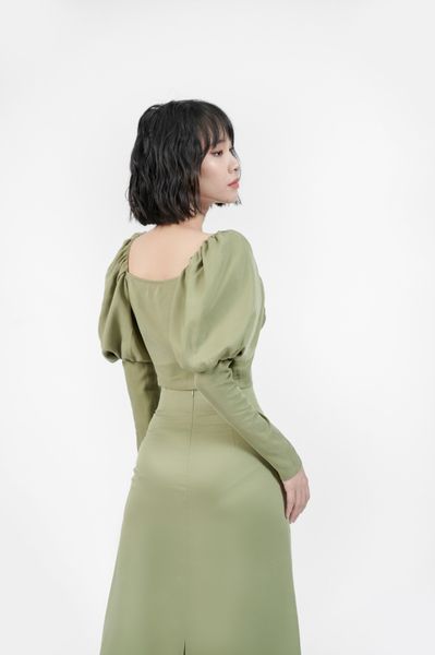  Áo croptop tay bồng nhún ngực. 