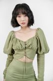  Áo croptop tay bồng nhún ngực. 
